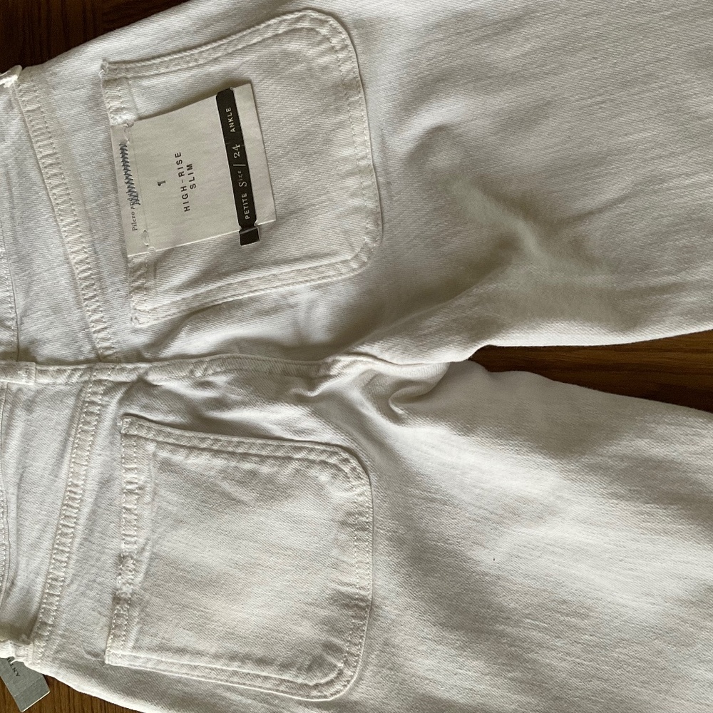 NWT Anthropologie Petites Pilcro White Distressed Jeans Sz 24 0